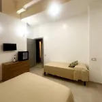 Lenny House Bed & Breakfast 4*
