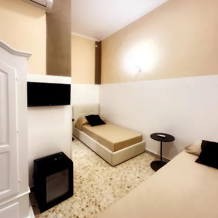 Lenny House 4*