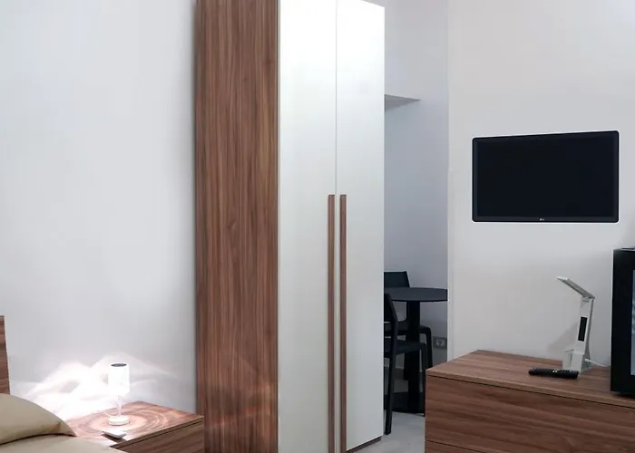 Lenny House * Napels