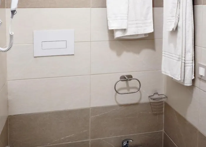 Lenny House Nocleg ze śniadaniem