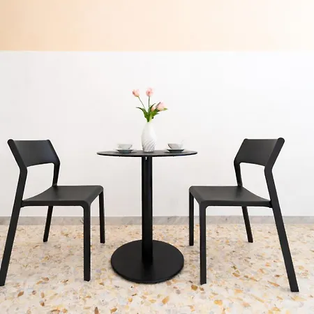 Oda ve Kahvaltı Lenny House Napoli